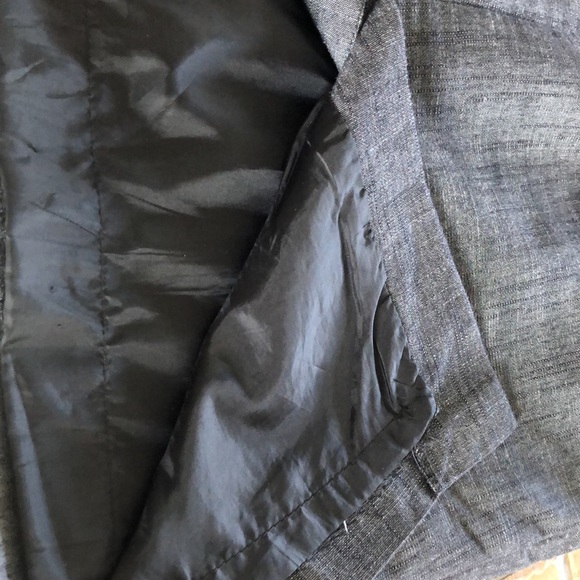 Grey skirt from Smart Set - size 5 - Picture 4 of 6